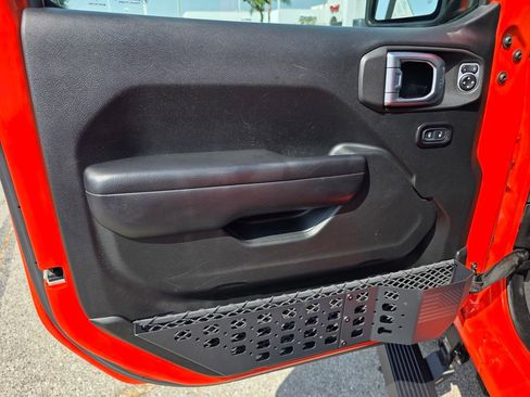 Used 2018 Jeep Wrangler Unlimited Sport S AWD/4WD image 15