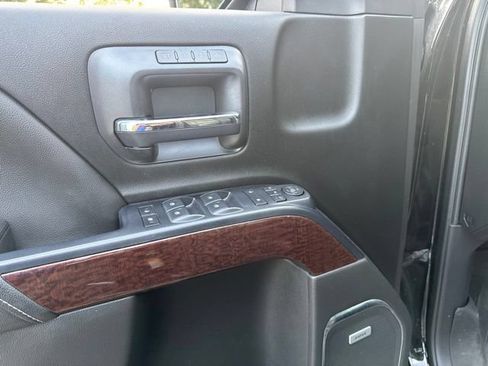 Used 2018 GMC Sierra 1500 SLT AWD/4WD image 11