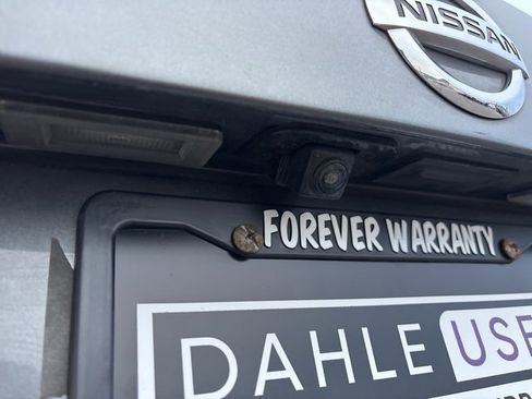 Used 2022 Nissan Sentra SV image 6