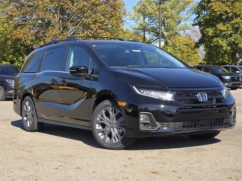 New 2026 Honda Odyssey Touring image 2