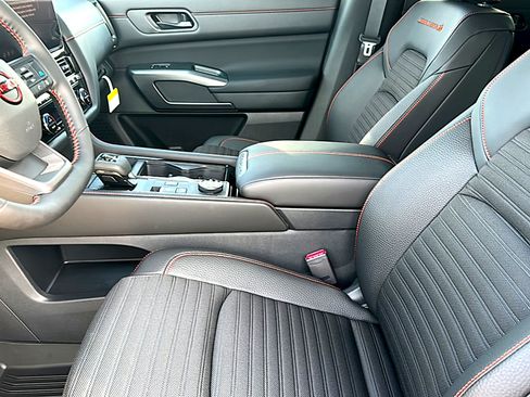 New 2026 Nissan Pathfinder Rock Creek AWD/4WD image 10