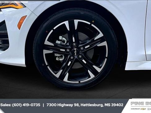 Used 2024 Kia K5 GT-Line w/ GT-Line Premium Package image 7