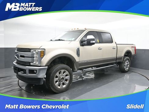 Used 2018 Ford F250 Lariat w/ Chrome Package image 1