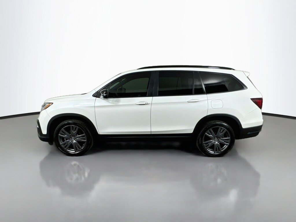 Used 2022 Honda Pilot Sport image 2