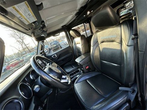 Used 2023 Jeep Wrangler Rubicon w/ Cold Weather Group image 15