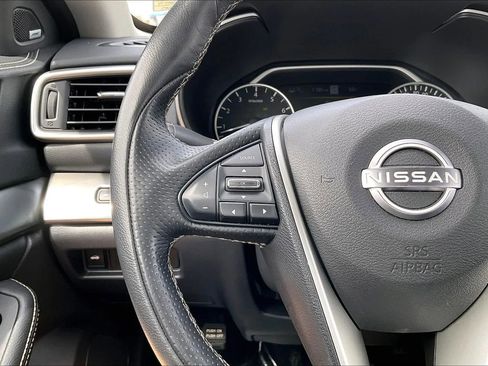 Used 2023 Nissan Maxima SL FWD image 17