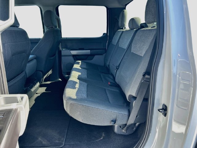 Certified 2025 Ford F250 XLT w/ Snow Plow Prep Package AWD/4WD image 30