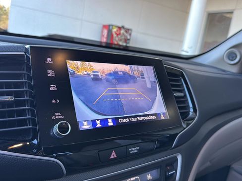 Used 2023 Honda Ridgeline RTL-E image 22