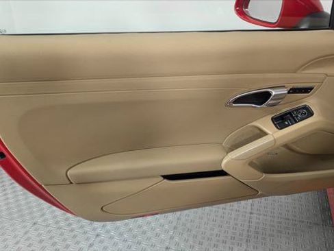 Used 2015 Porsche Boxster RWD image 13