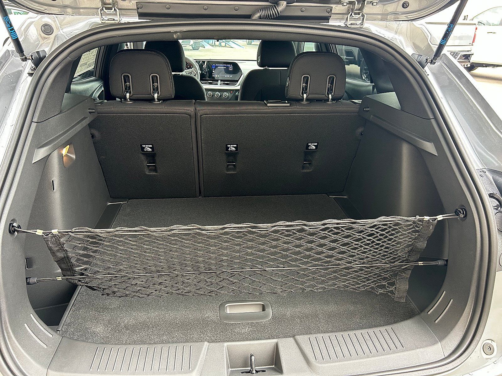 New 2026 Chevrolet Trax RS w/ Sunroof Package FWD image 22