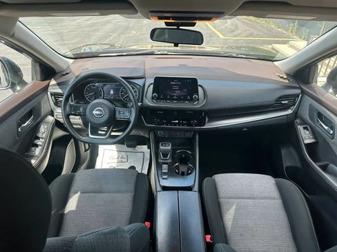 Used 2022 Nissan Rogue SV FWD image 20