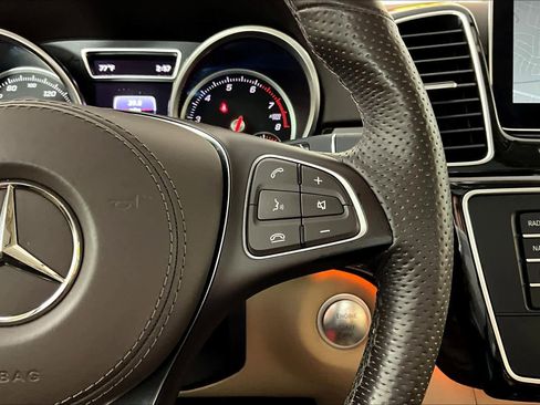 Used 2018 Mercedes-Benz GLS 450 4MATIC image 22