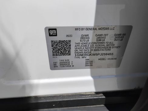 Used 2023 Chevrolet Traverse LT FWD image 37