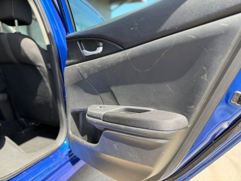 Used 2019 Honda Civic LX image 17