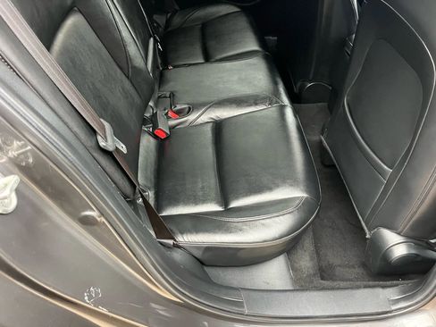 Used 2021 MAZDA MAZDA3 s image 11