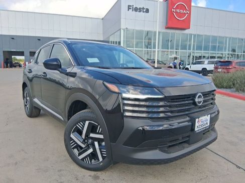 New 2026 Nissan Kicks SV image 1