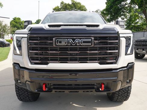 Used 2026 GMC Sierra 2500 AT4X w/ LPO, Black Badging Package AWD/4WD image 3