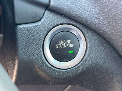 Used 2024 Chevrolet Equinox LT AWD/4WD image 28