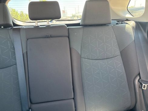Used 2025 Toyota RAV4 XLE AWD/4WD image 20