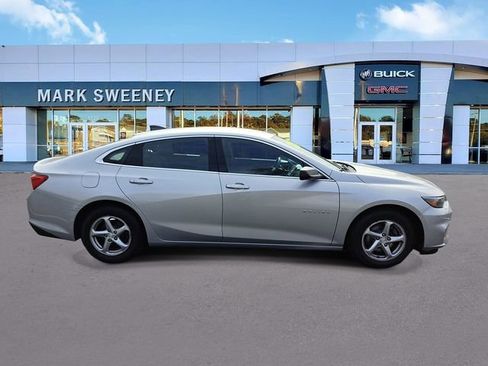 Used 2018 Chevrolet Malibu LS image 31
