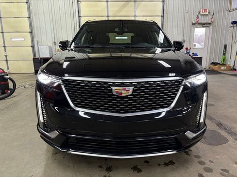 Used 2025 Cadillac XT6 Premium Luxury AWD/4WD image 27