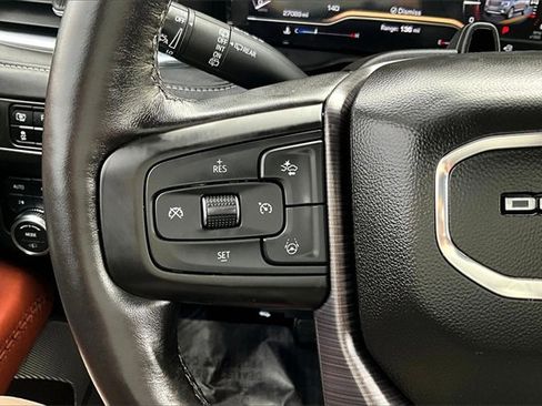 Used 2023 GMC Yukon Denali Ultimate image 19