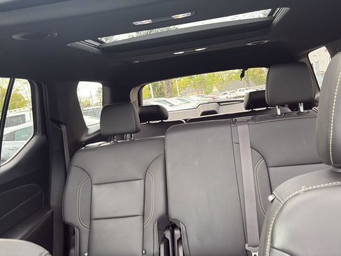 Certified 2023 Chevrolet Traverse LT w/ LT Premium Package AWD/4WD image 16