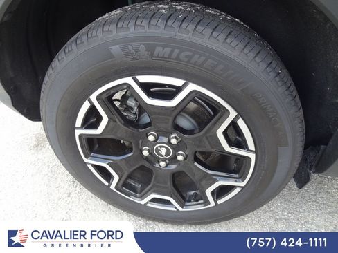 Used 2025 Ford Bronco Sport Outer Banks w/ Outer Banks Tech Package+ AWD/4WD image 11