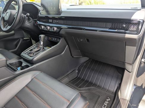 Used 2025 Honda CR-V Sport Touring image 10