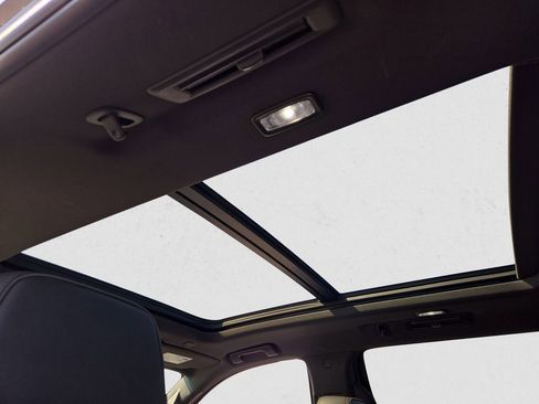 Used 2023 Chevrolet Tahoe RST image 18