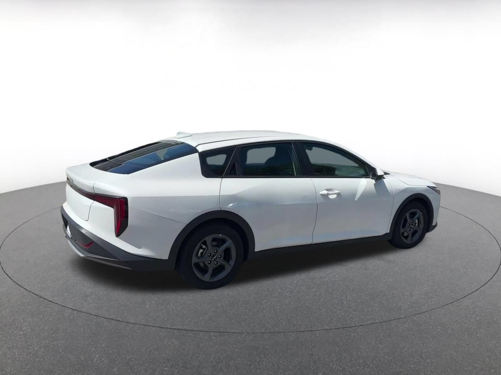 Used 2026 Kia K4 FWD image 13