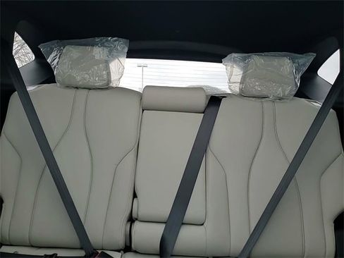 New 2026 Acura RDX SH-AWD image 21