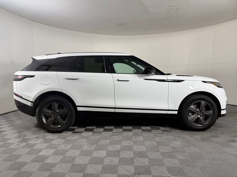 Used 2025 Land Rover Range Rover Velar Dynamic SE image 7