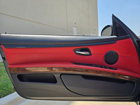 Used 2008 BMW 328i Convertible RWD image 18
