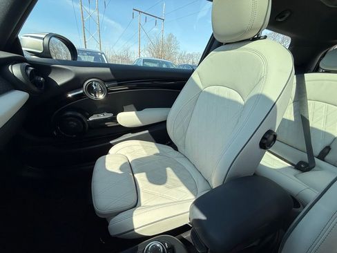 Used 2022 MINI Cooper SE FWD image 19