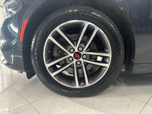 Used 2019 Dodge Charger SXT w/ Plus Group image 41