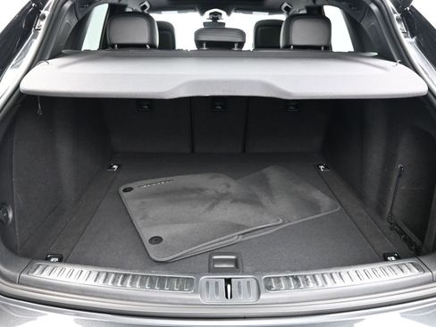 Certified 2023 Porsche Macan image 23