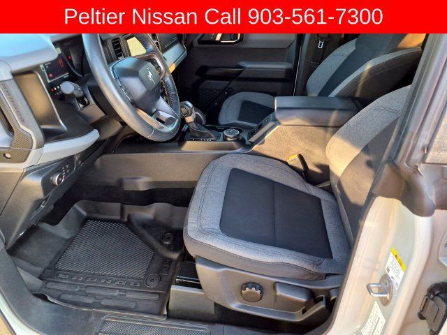 Used 2021 Ford Bronco Big Bend w/ Sasquatch Package AWD/4WD image 17