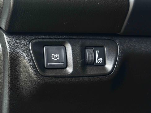 Used 2021 GMC Acadia SLE FWD image 40