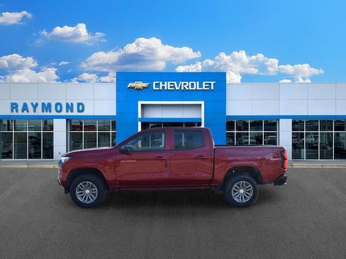 New 2026 Chevrolet Colorado LT w/ LT Convenience Package AWD/4WD image 7