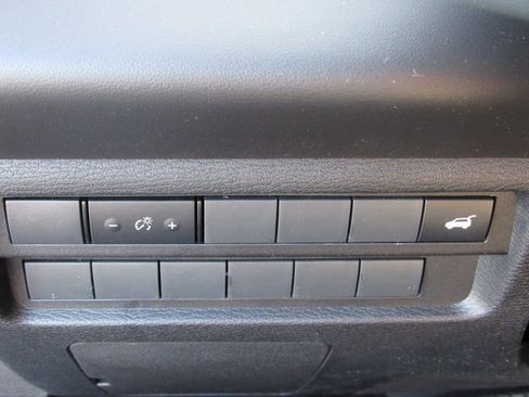 New 2025 Mitsubishi Outlander SE FWD image 23