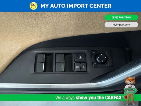 Used 2019 Toyota RAV4 Limited AWD/4WD image 12