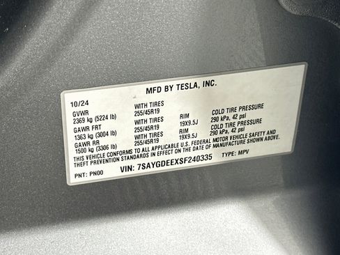 Used 2025 Tesla Model Y Long Range AWD/4WD image 12