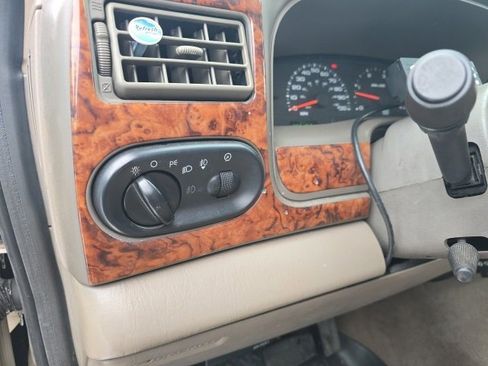 Used 2004 Ford Excursion Limited image 11
