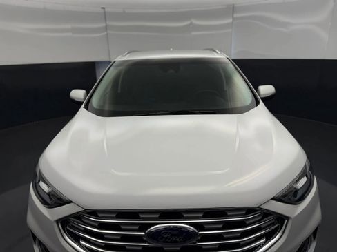 Used 2019 Ford Edge SEL w/ Equipment Group 201A AWD/4WD image 4
