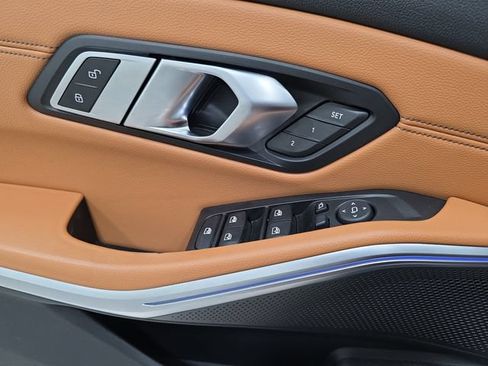 Used 2019 BMW 330i xDrive Sedan w/ Premium Package AWD/4WD image 28