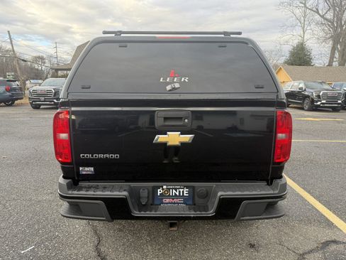 Used 2015 Chevrolet Colorado Z71 image 4