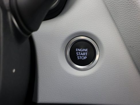 Used 2024 Toyota Corolla SE image 14