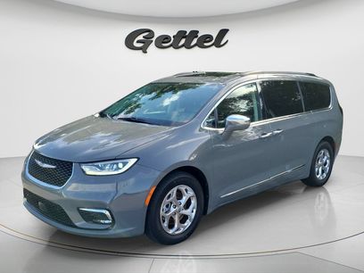 Used 2022 Chrysler Pacifica Limited