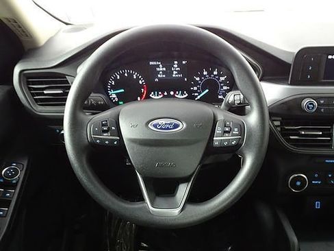 Used 2020 Ford Escape S image 25